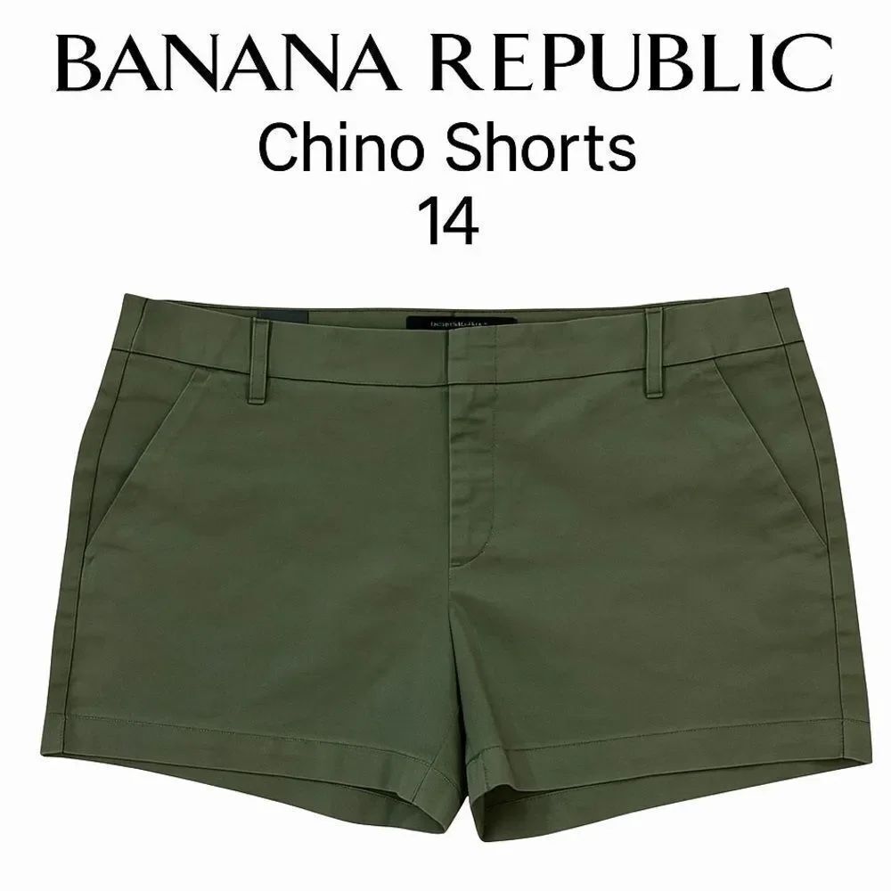 Banana Republic Chino Shorts Size 14 | Army Green